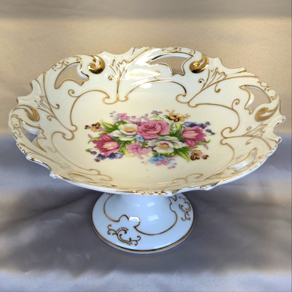 Japanese Antique Gold & Floral Opulent Pedestal Plate Mid-Late 19th Century
